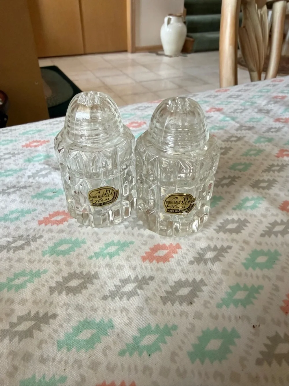 Vintage Glass Salt & Pepper Shaker Set w Tray Retro Kitchen Collectible